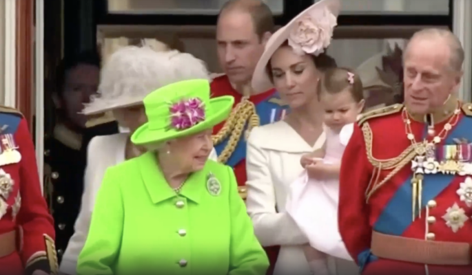 Какие бытовые привычки присущи членам королевской семьи?