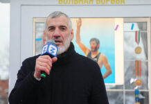 Вдова Буйвасара Сайтиева поделилась деталями последнего дня жизни спортсмена Церемония открытия Аллеи славы Российского общества Знание в рамках выставки Россия на ВДНХ