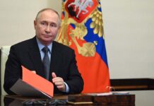 Владимир Путин рассказал о вдохновении от фильма Щит и меч для службы в КГБ vladimir putin rasskazal o vdohnovenii ot filma shhit i mech dlya sluzhby v kgb-ekbonline-ru-174271967800-0