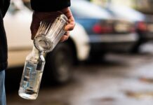 Александр Умнов раскрыл безопасные нормы употребления водки aleksandr umnov raskryl bezopasnye normy upotrebleniya vodki-ekbonline-ru-174503381900-0