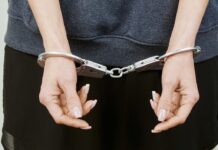 Алиса Горшенина из Нижнего Тагила арестована за клип Pussy Riot о СВО alisa gorshenina iz nizhnego tagila arestovana za klip o svo-ekbonline-ru-174560467600-0