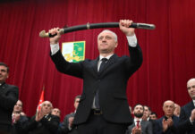 Бадра Гунба начал президентство в Абхазии с поддержкой России и Владимира Путина badra gunba nachal prezidentstvo v abhazii s podderzhkoj rossii i vladimira putina-ekbonline-ru-174359370200-0