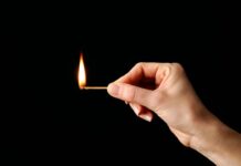 Девочка со спичками Ганса Христиана Андерсена Свет надежды в зимней сказке devochka so spichkami gansa hristiana andersena svet nadezhdy v zimnej skazke-ekbonline-ru-174384081600-0