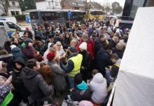 Гунцесрид-Зеге в огне протеста беженцы и раскол Евросоюза нарастают gunczesridzege v ogne protesta bezhenczy i raskol evrosoyuza narastayut-ekbonline-ru-174458346400-0