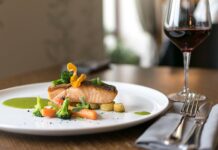 Карина Газетдинова раскрыла секреты молодости с помощью полезных продуктов karina gazetdinova raskryla sekrety molodosti s pomoshhyu poleznyh produktov-ekbonline-ru-174393326600-0