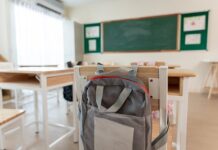 Олег Е. из Абызово - победитель конкурса педагогов в Вурнарском округе под следствием oleg e iz abyzovo pobeditel konkursa pedagogov v vurnarskom okruge pod sledstviem-ekbonline-ru-174506953000-0