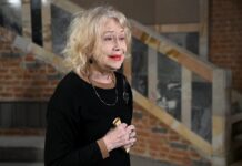 Светлана Немоляева из «Служебного романа» благодарит врачей за оперативную помощь svetlana nemolyaeva iz sluzhebnogo romana blagodarit vrachej za operativnuyu pomoshh-ekbonline-ru-174431856600-0