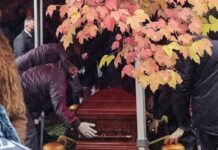 Тайна фамилии Ирины Скобцевой раскрылась на прощании с легендой кино tajna familii iriny skobczevoj raskrylas na proshhanii s legendoj kino-ekbonline-ru-174392207100-0