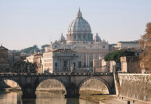 Тайна Ватикана - Кто сменит Франциска? Паролин и Дзуппи в центре борьбы tajna vatikana kto smenit francziska parolin i dzuppi v czentre borby-ekbonline-ru-174525469900-0