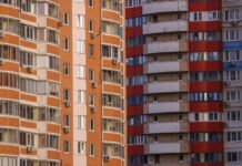 v domodedovo amir sovershil geroicheskij postupok spasaya rebenka s 9 etazha-ekbonline-ru-174581600400-0