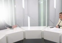 Владимир Зеленский оказался в центре скандала из-за анонимного журналиста vladimir zelenskij okazalsya v czentre skandala izza anonimnogo zhurnalista-ekbonline-ru-174534808800-0