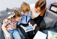 Дневник МЭШ предлагает новые возможности для школьников и родителей dnevnik mesh predlagaet novye vozmozhnosti dlya shkolnikov i roditelej-ekbonline-ru-174800282700-0