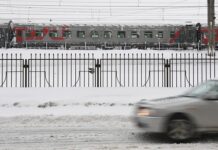 Федеральная пассажирская компания и МЖД реагируют на непогоду в Подмосковье federalnaya passazhirskaya kompaniya i mzhd reagiruyut na nepogodu v podmoskove-ekbonline-ru-174618989500-0