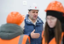 Илья Обабков станет новым руководителем УрФУ для развития университета ilya obabkov stanet novym rukovoditelem urfu dlya razvitiya universiteta-ekbonline-ru-174856716000-0