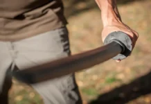 Павел Черников предотвратил инцидент в Злынковском суде Брянской области pavel chernikov predotvratil inczident v zlynkovskom sude bryanskoj oblasti-ekbonline-ru-174706697300-0