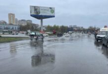 СГТ и МБУ оперативно устранили подтопление на площади Луговой во Владивостоке sgt i mbu operativno ustranili podtoplenie na ploshhadi lugovoj vo vladivostoke-ekbonline-ru-174629241000-0