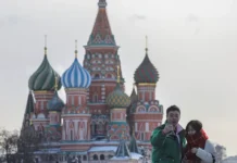 Туристы из Китая, США, Германии и Великобритании вновь открывают Россию turisty iz kitaya ssha germanii i velikobritanii vnov otkryvayut rossiyu-ekbonline-ru-174844749400-0