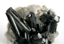 Ученые РТУ МИРЭА и Татьяна Бахвалова достигли прорыва в электронике uchenye rtu mirea i tatyana bahvalova dostigli proryva v elektronike-ekbonline-ru-174720836000-0