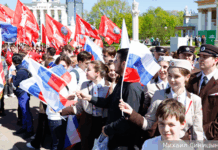 Владимир Шаповалов и МС-21 в контексте трудовых подвигов России vladimir shapovalov i ms21 v kontekste trudovyh podvigov rossii-ekbonline-ru-174608784800-0