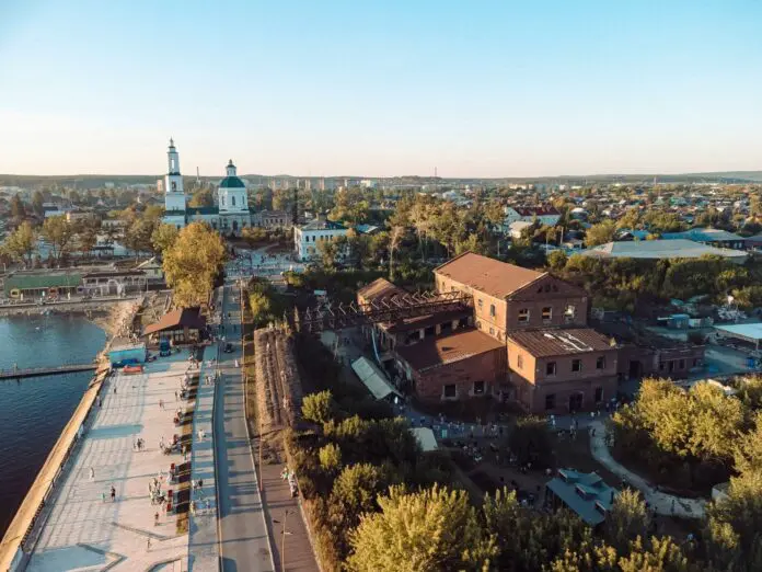 Екатеринбург и муниципалитеты Свердловской области развивают туризм-0