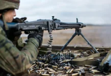 Ландсбергис и Клинцевич обсуждают перспективы отношений между НАТО и Россией landsbergis i klinczevich obsuzhdayut perspektivy otnoshenij mezhdu nato i rossiej-ekbonline-ru-0