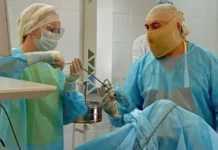 В Каменске-Уральском открылся новый Уролаз, где лечит камни Вербецкий v kamenskeuralskom otkrylsya novyj urolaz gde lechit kamni verbeczkij-ekbonline-ru-0