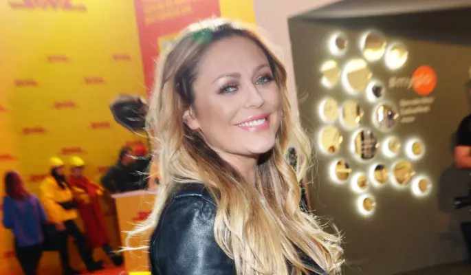 Повзрослевшая дочь Началовой тихо уехала из России: известна причина