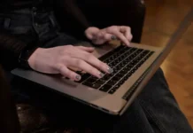 Виталий Титаренко советует защитить Apple ID с помощью Positive Technologies vitalij titarenko sovetuet zashhitit s pomoshhyu -ekbonline-ru-0