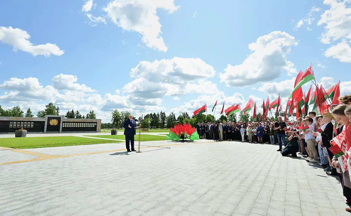 Александр Лукашенко на открытии музея Славы Могилевщины (пресс-служба Президента Республики Беларусь)