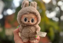 Девушка выбрала новую жизнь после выпускного, сорванного родителями из-за лабубу devushka vybrala novuyu zhizn posle vypusknogo sorvannogo roditelyami izza labubu-ekbonline-ru-0