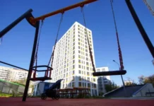 Сергей Левкин и Андрей Бочкарев рассказывают об успехах Программы реновации в Москве sergej levkin i andrej bochkarev rasskazyvayut ob uspehah programmy renovaczii v moskve-ekbonline-ru-0