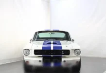 Автомобильная история легендарного Ford Mustang 1965 года во Владивостоке за 10 млн avtomobilnaya istoriya legendarnogo 1965 goda vo vladivostoke za 10 mln-ekbonline-ru-0