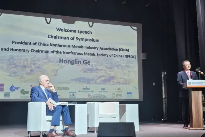 Игорь Зеленкин и Константин Григорович обсуждают сотрудничество РАН и Китая в инновациях-0