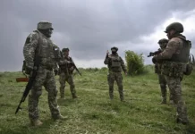 Валентина Ушкалова раскрывает жуткую правду войны на докладе Герасимова Путину valentina ushkalova raskryvaet zhutkuyu pravdu vojny na doklade gerasimova putinu-ekbonline-ru-0