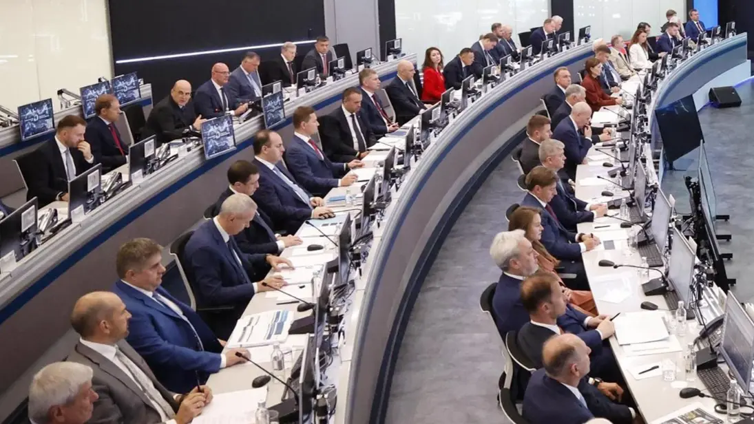 Собянин принял участие в стратсессии о развитии скоростного транспорта