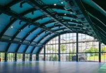 Сергей Собянин и МГТУ им. Баумана открыли обновленный стадион Металлург sergej sobyanin i mgtu im baumana otkryli obnovlennyj stadion metallurg-ekbonline-ru-0