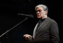 Александр Збруев в Ленкоме делится оптимистичными новостями от Марка Варшавера aleksandr zbruev v lenkome delitsya optimistichnymi novostyami ot marka varshavera-ekbonline-ru-0