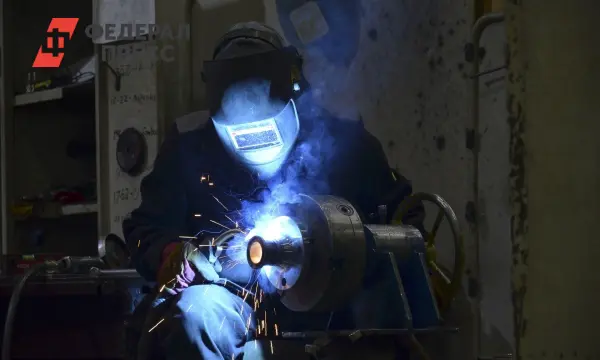 Искусственный интеллект и нейросети открывают новые горизонты рынка труда Свердловской области-0