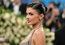 Кайли Дженнер осветлила детали модного наряда на свадьбе Джастина и Хейли Бибер kajli dzhenner osvetlila detali modnogo naryada na svadbe dzhastina i hejli biber-ekbonline-ru-0