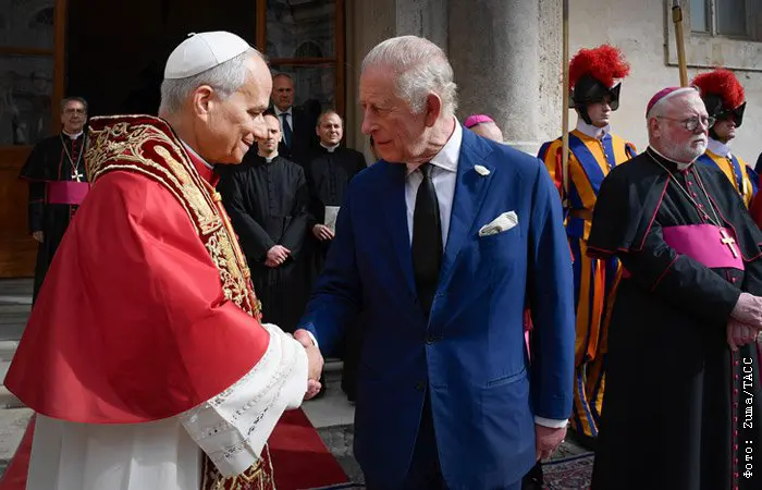 Карл III и Папа римский проведет вдохновляющее богослужение в сердце Ватикана-0