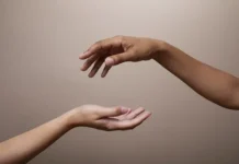 Кливлендская клиника объясняет, как по рукам и ногтям Терри узнать о печени klivlendskaya klinika obyasnyaet kak po rukam i nogtyam terri uznat o pecheni-ekbonline-ru-0