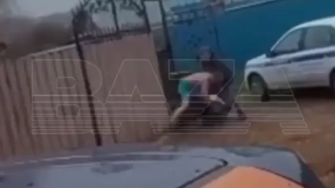 Baza: В Уфе мужчина три года следит за бывшей женой и угрожает ее убить