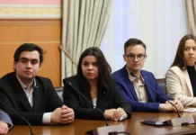 Молодежный парламент Москвы и НИУ ВШЭ запускают яркий курс правовой грамотности! molodezhnyj parlament moskvy i niu vshe zapuskayut yarkij kurs pravovoj gramotnosti-ekbonline-ru-0