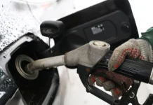 Национальный автомобильный союз предлагает установить потолок цен на АЗС naczionalnyj avtomobilnyj soyuz predlagaet ustanovit potolok czen na azs-ekbonline-ru-0