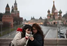 Подавляющее большинство китайских туристов стремится вернуться в Россию, отмечает ЦСР podavlyayushhee bolshinstvo kitajskih turistov stremitsya vernutsya v rossiyu otmechaet czsr-ekbonline-ru-0