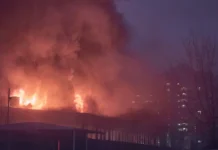 В Киеве произошли пожары, на борьбу с которыми направлены 200 спасателей и авиация ГСЧС Украины, а Минобороны России нанесло удар v kieve proizoshli pozhary na borbu s kotorymi napravleny 200 spasatelej i aviacziya gschs ukrainy a minoborony rossii naneslo udar-ekbonline-ru-0