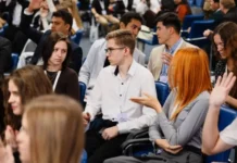 Виталий Хоценко и Росмолодежь вдохновляют молодых лидеров в Омской области vitalij hoczenko i rosmolodezh vdohnovlyayut molodyh liderov v omskoj oblasti-ekbonline-ru-0