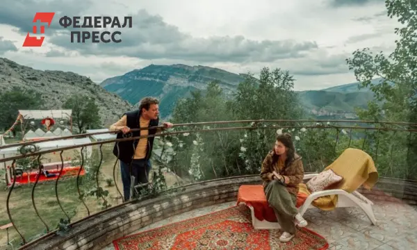 Ян и Лиза Цапник с Владимиром Епифанцевым в новом сериале на ТНТ!-0