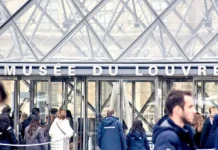 Абдулай Н. и Айед Г. рассказывают о деталях ограбления Лувра abdulaj n i ajed g rasskazyvayut o detalyah ogrableniya luvra-ekbonline-ru-0