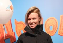 Евгения Осипова из «Доярки из Хацапетовки» открыто рассказала о переменах в жизни evgeniya osipova iz doyarki iz haczapetovki otkryto rasskazala o peremenah v zhizni-ekbonline-ru-0